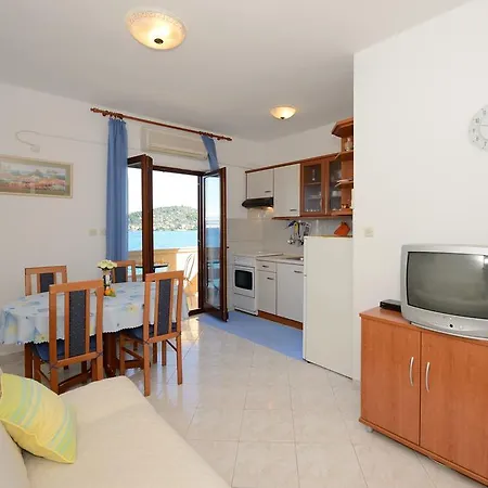 Apartments Mirela 30